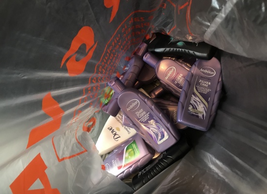 Van shampoofles naar gerecyclede prullenbak